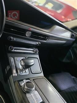 جنسس G90